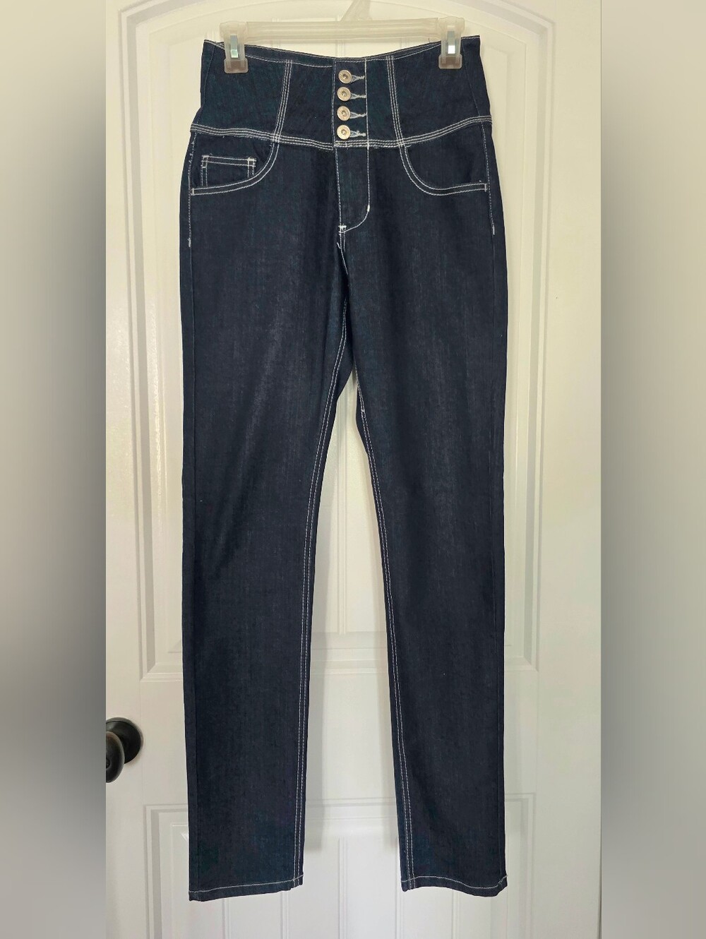 Womens Skinny/Straight Leg Jeans